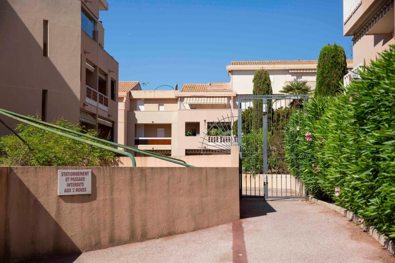 Le Ptit Max Centre Ville - Terrasse Sainte-Maxime Zewnętrze zdjęcie