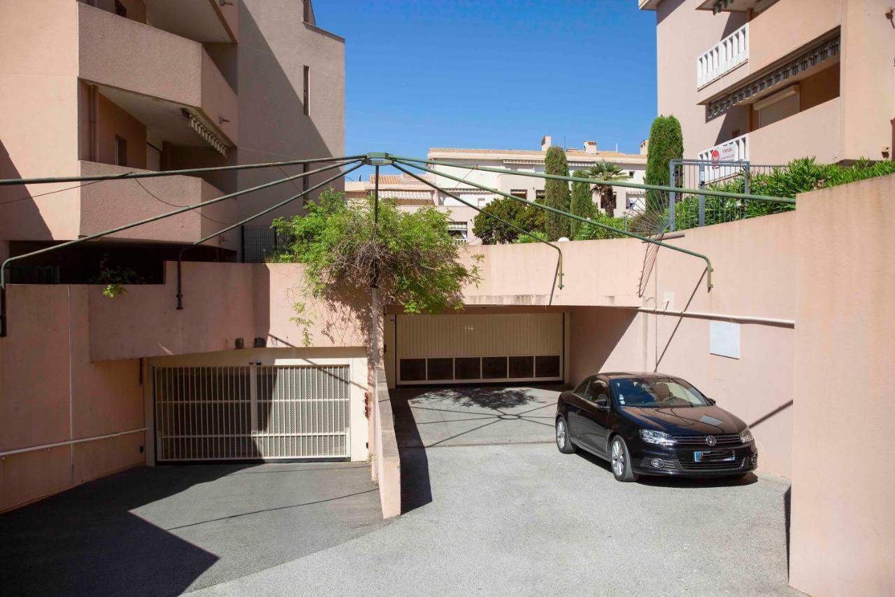 Le Ptit Max Centre Ville - Terrasse Sainte-Maxime Zewnętrze zdjęcie